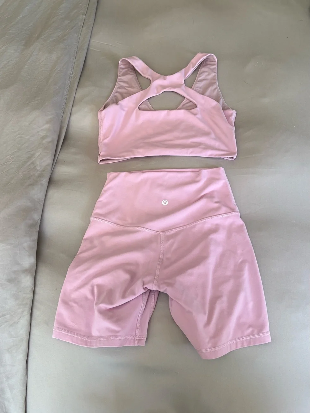 Lululemon workout set